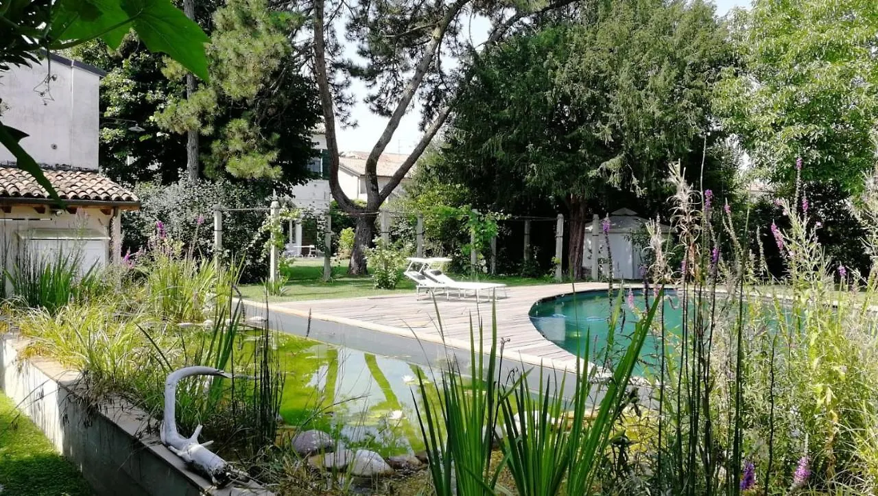 B&B Le Tortore contacts